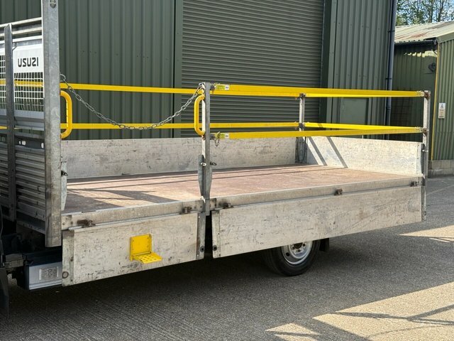 Isuzu 1.9D N35 Green 4.5 Metre Dropside Manua LP23ZTC Green