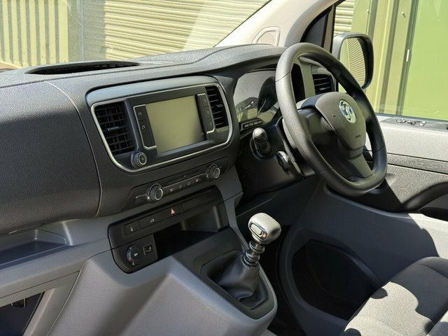 Vauxhall Vivaro 1.5 Turbo D 2700 Sportive Panel Van 6Dr Man AVZ3720 White #2