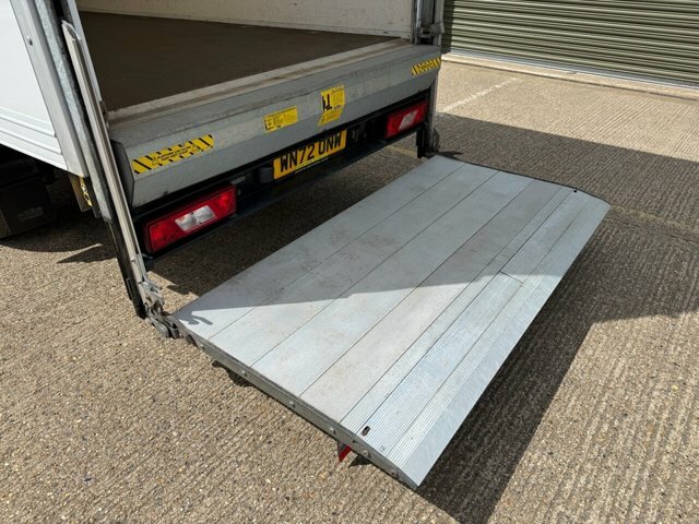 Ford Transit Custom 2.0 350 Ecoblue Leader Luton Tail Lift Diese WN72ONW White #3