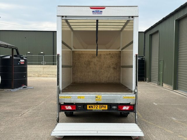 Ford Transit Custom 2.0 350 Ecoblue Leader Luton Tail Lift Diese WN72OPH White #2