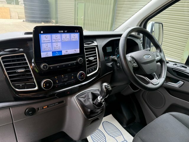 Ford Transit Custom 2.0 300 Ecoblue Limited Panel Van Manua LD23RZF White #3