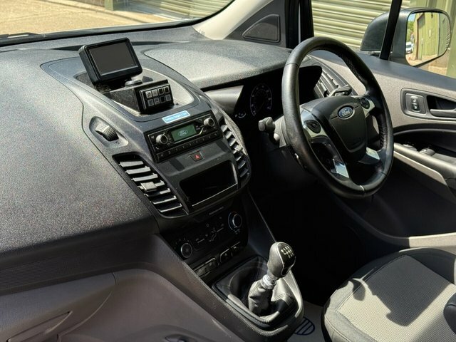 Ford Transit Connect 1.5 220 Ecoblue Leader Panel Van YS69HZZ White #3