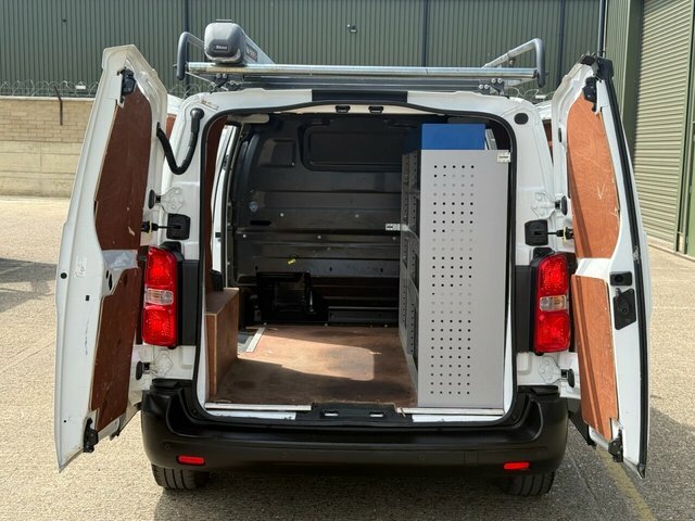 Citroen Dispatch 1.5 Bluehdi 1000 Enterprise Xs Panel Van 6Dr Diese AY21EBM White #3
