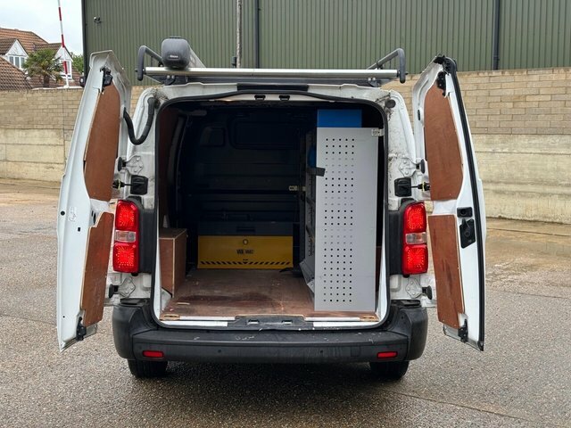 Citroen Dispatch 1.5 Bluehdi 1200 Enterprise XL Panel Van 6Dr Diese AY21EFP White #2