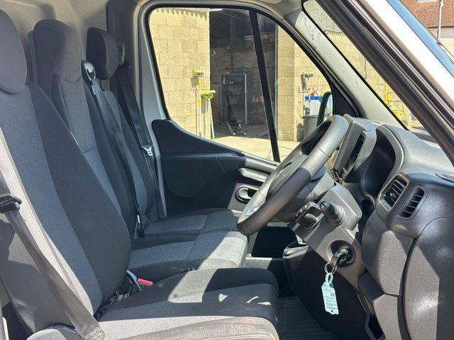 Renault Master 2.3 Dci 35 Business Panel Van F YA72ZVD White #3