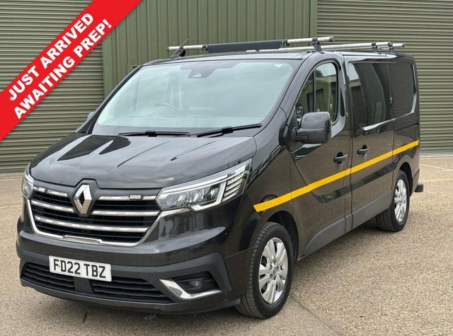 Renault Trafic 2.0 Dci Blue Sl28 Sport Panel Van Manua Black