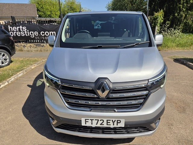 Renault Trafic Minibus FT72EYP Silver #4
