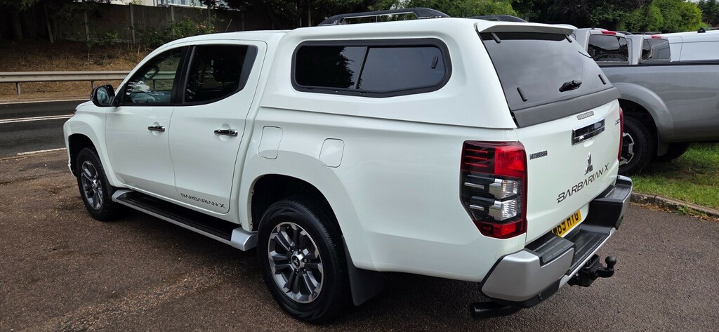 Mitsubishi L200 Double Cab Di-d 150 Barbarian X 4Wd WM69HYG White #5