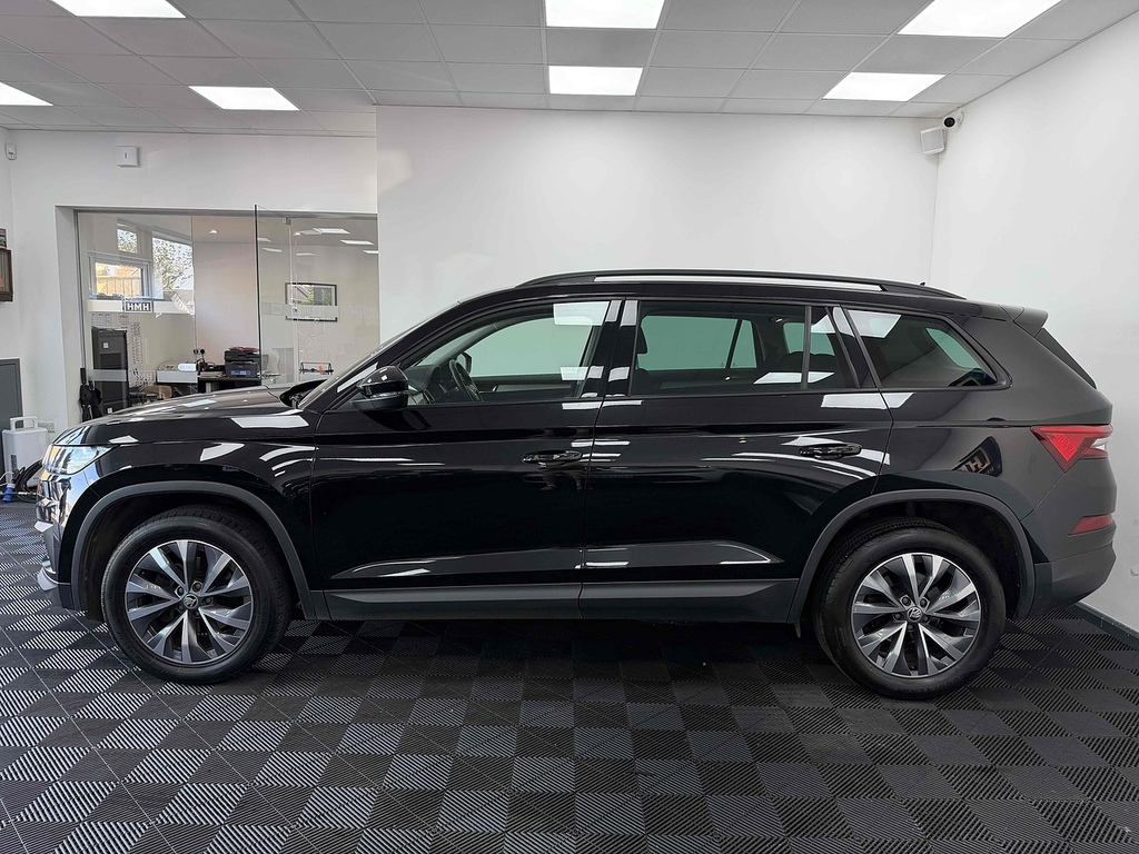 Skoda Kodiaq Tsi Act Se Drive MD72AZV Black #4