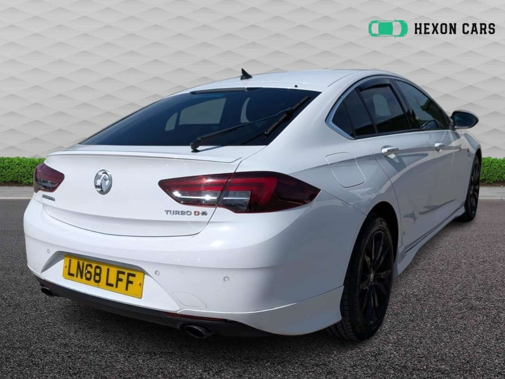 Vauxhall Insignia Elite Nav Td 4X4 4Wd LN68LFF White #4