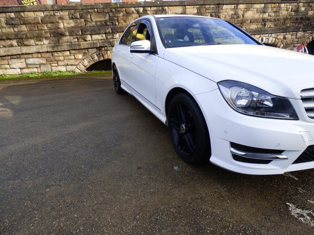 Mercedes-Benz C Class C250 Cdi Blueefficiency Amg Sport White #2