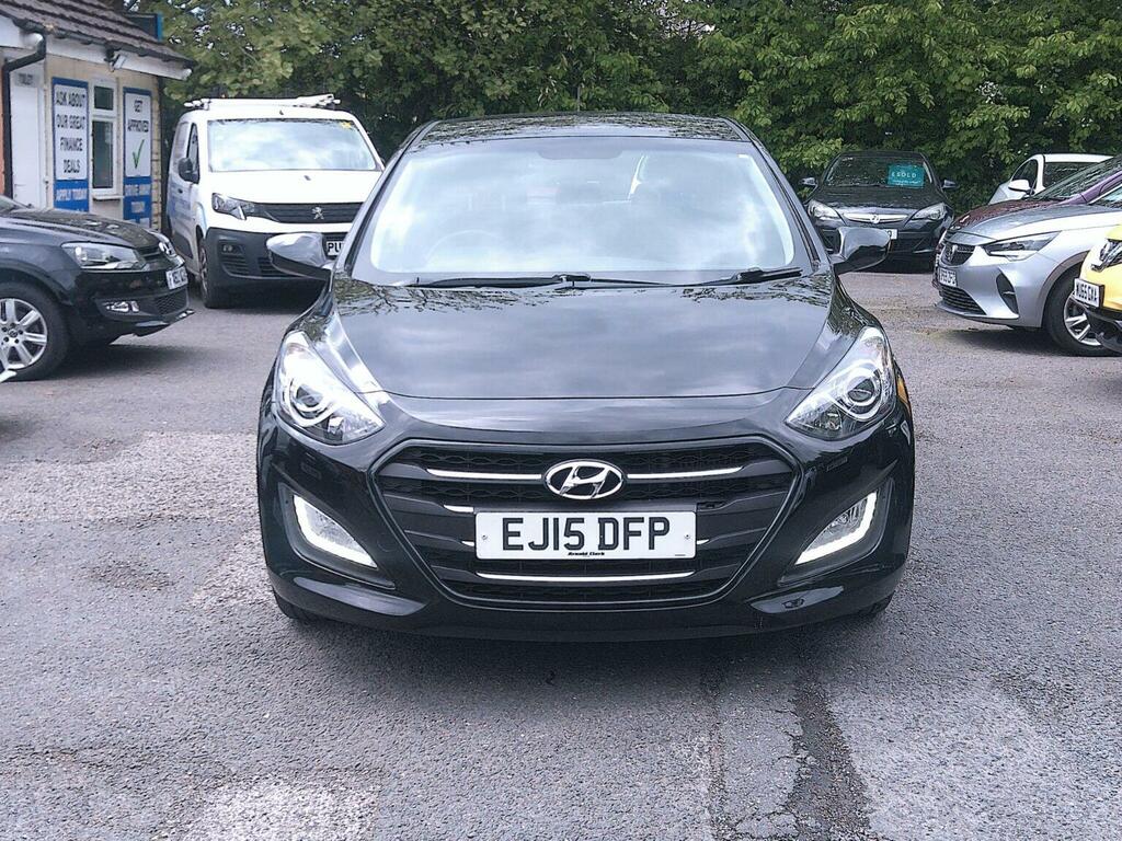 Hyundai I30 Hatchback 1.6 Crdi Blue Drive Se Euro 6 Ss EJ15DFP Black #2