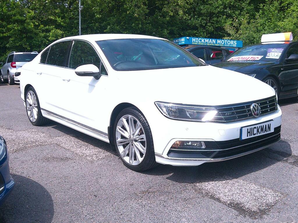 Volkswagen Passat Saloon 2.0 Tdi Bluemotion Tech R-line Dsg Euro 6 BK65CWA White #4