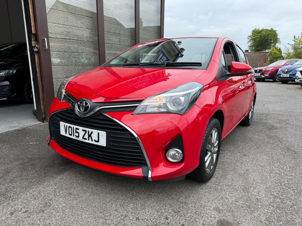 Toyota Yaris 1.33 Dual Vvt-i Icon Euro 5 Euro 5 Red