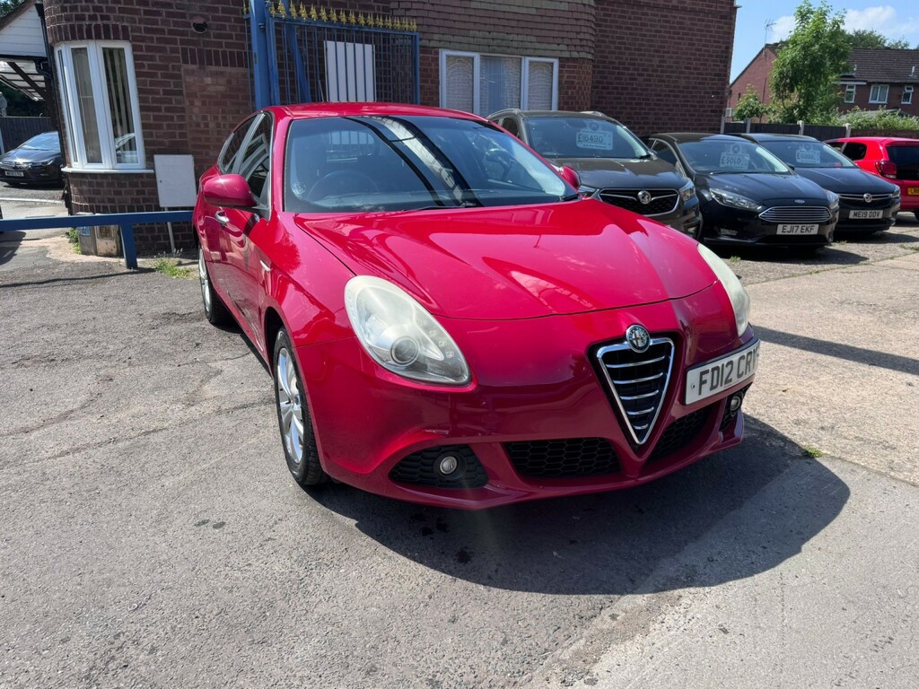Alfa Romeo Giulietta 1.4 Giulietta 1.4 Tb 120 Bhp Lusso Red #3