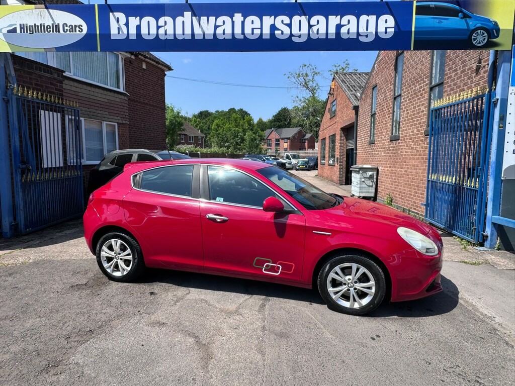 Alfa Romeo Giulietta 1.4 Giulietta 1.4 Tb 120 Bhp Lusso Red