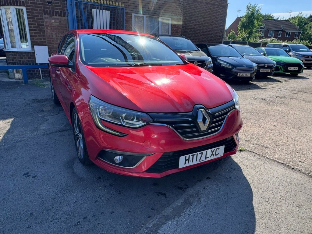 Renault Megane 1.6 Dynamique S Nav Dci 130 HT17LXC Red #3