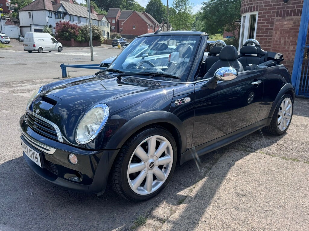 Mini Convertible 1.6 Cooper S Convertible KV07GVH Black #6