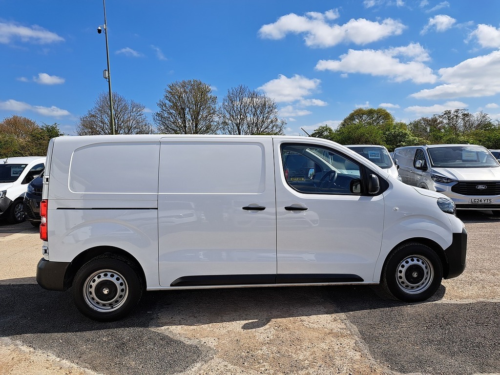 Vauxhall Vivaro Turbo D Prime DP24TZK White #3