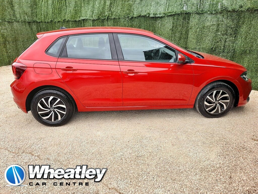 Volkswagen Polo Tsi Life Red