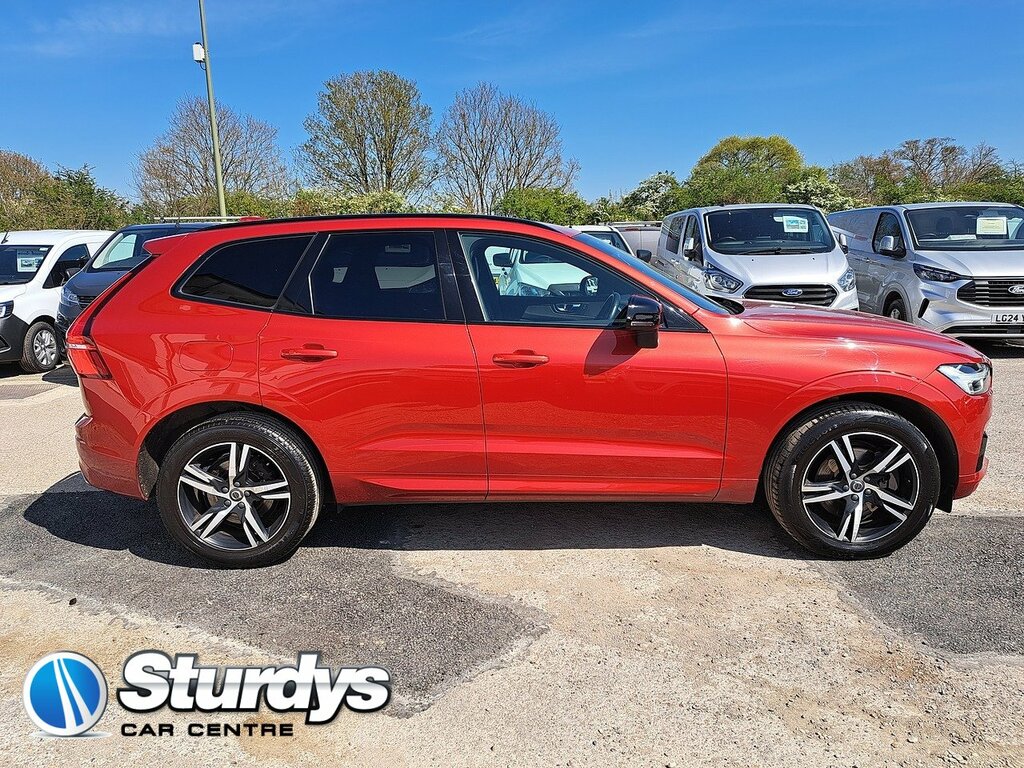 Volvo XC60 B4 Mhev R-design Red
