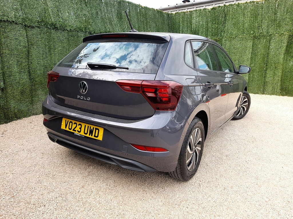 Volkswagen Polo Tsi Life VO23UWD Grey #5