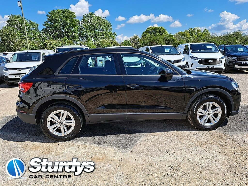 Audi Q3 Tfsie Technik Black
