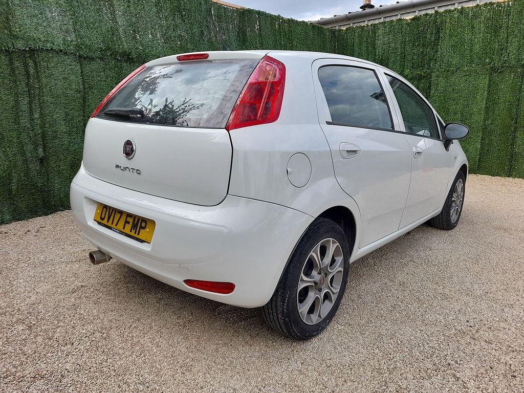 Fiat Punto Easy White #5