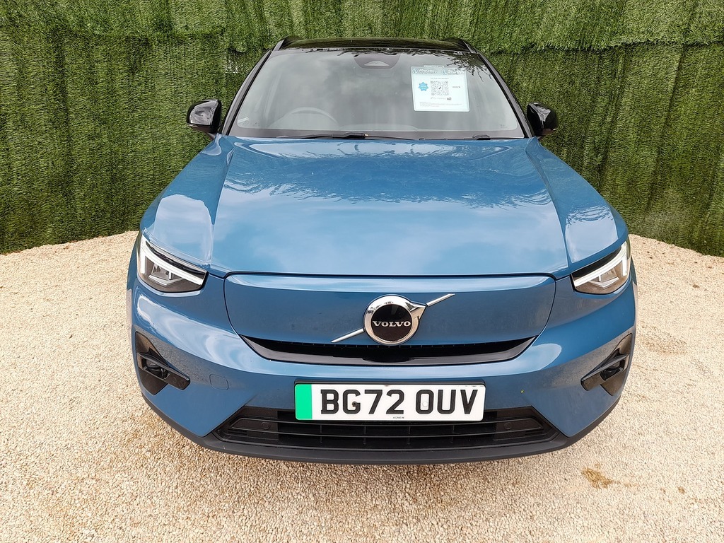 Volvo XC40 Plus Blue #3