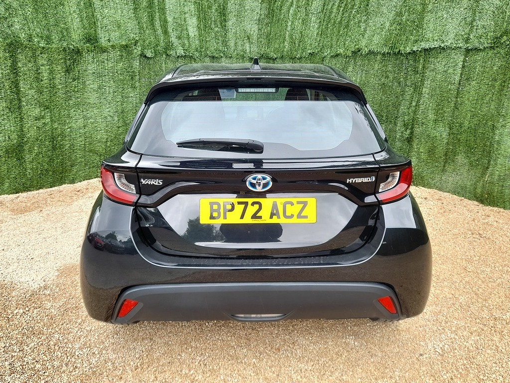Toyota Yaris Vvt-h Icon BP72ACZ Black #6