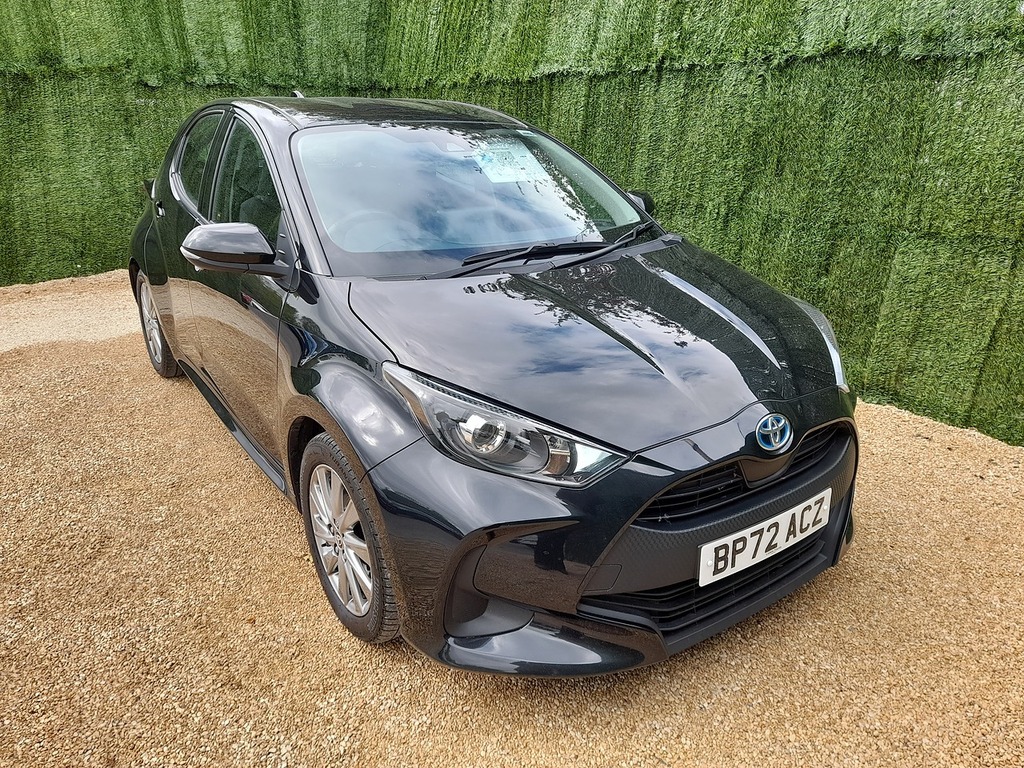 Toyota Yaris Vvt-h Icon BP72ACZ Black #2