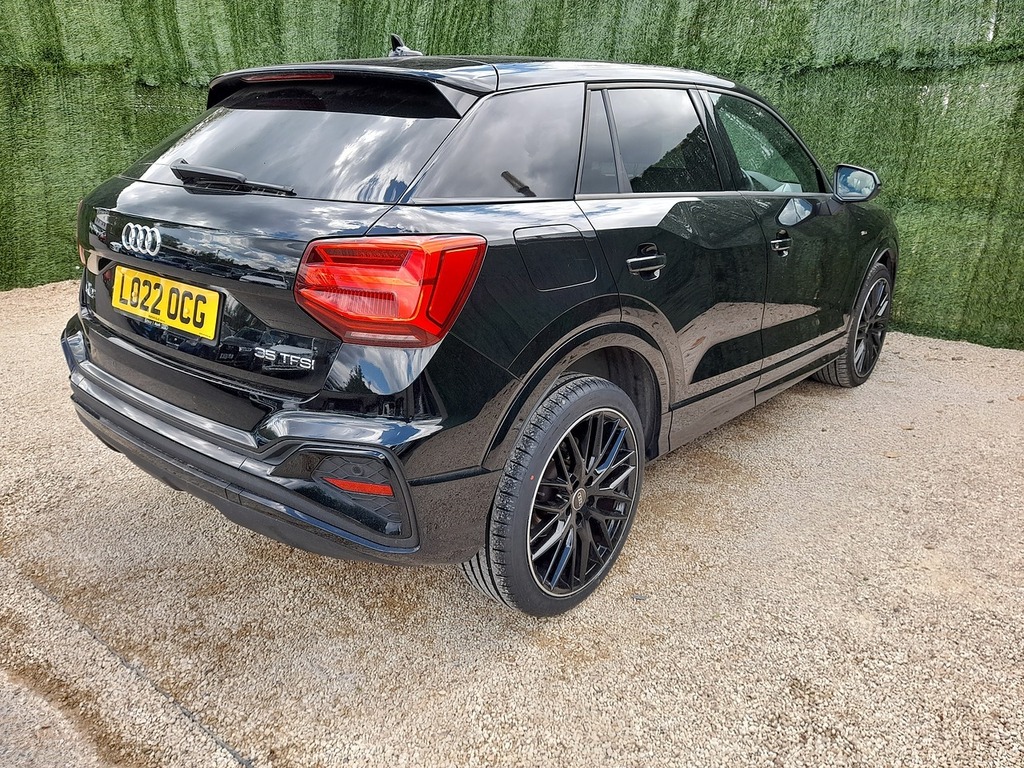 Audi Q2 Tfsi Cod Black Edition LO22OCG Black #6
