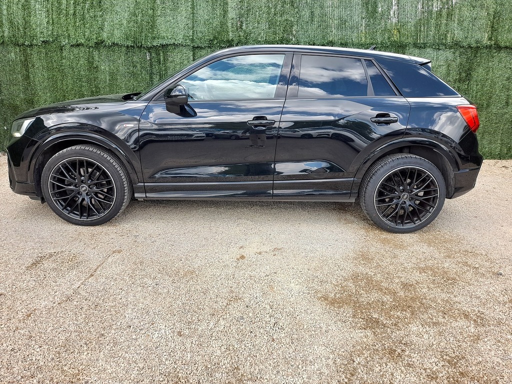 Audi Q2 Tfsi Cod Black Edition LO22OCG Black #5