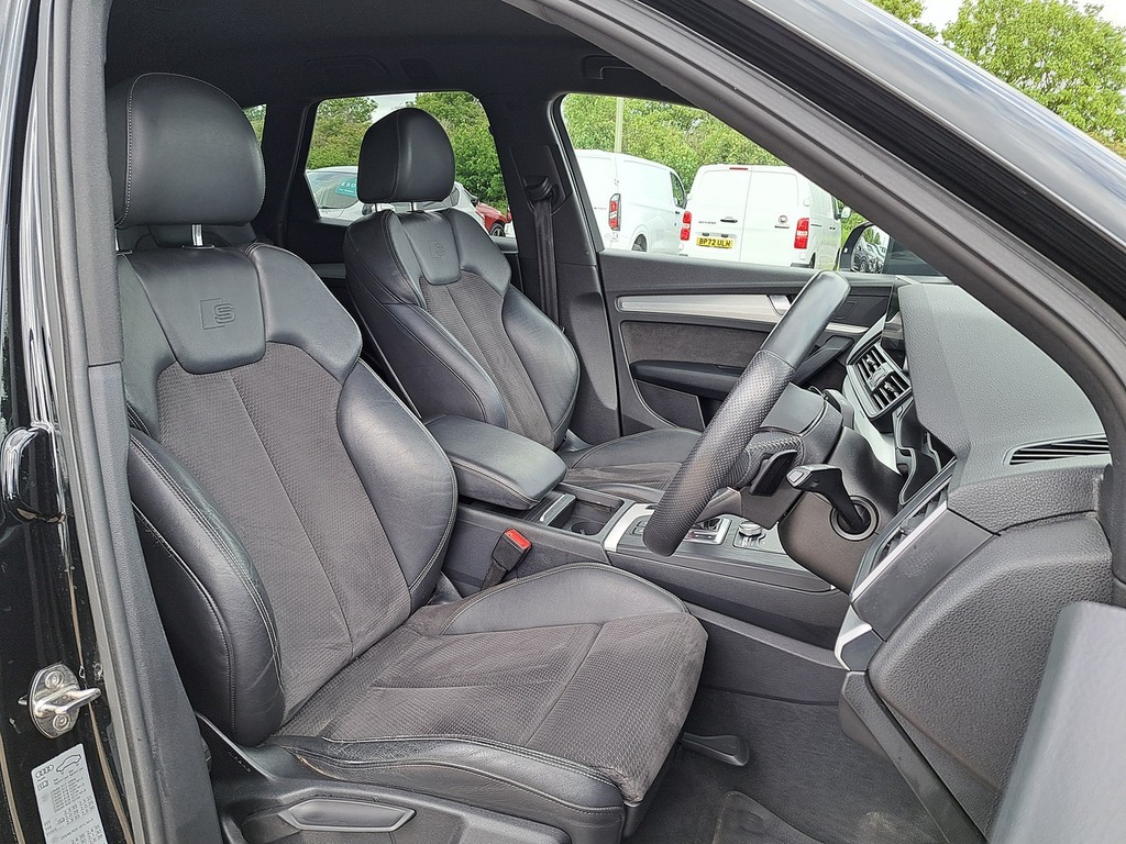 Audi Q5 Tdi S Line KR69AAJ Black #6