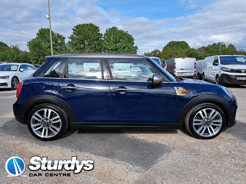 Mini Hatch Cooper Seven Blue