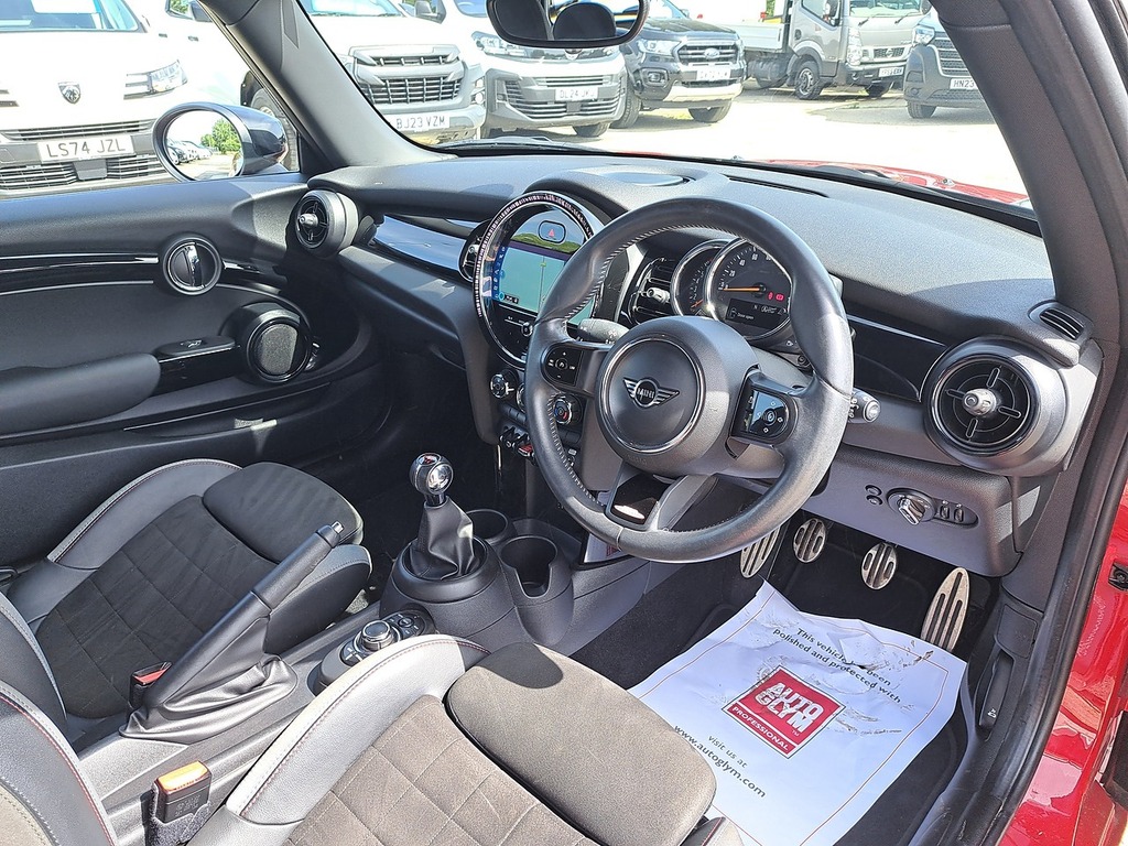 Mini Hatch Cooper S Sport ND21FHO Red #2