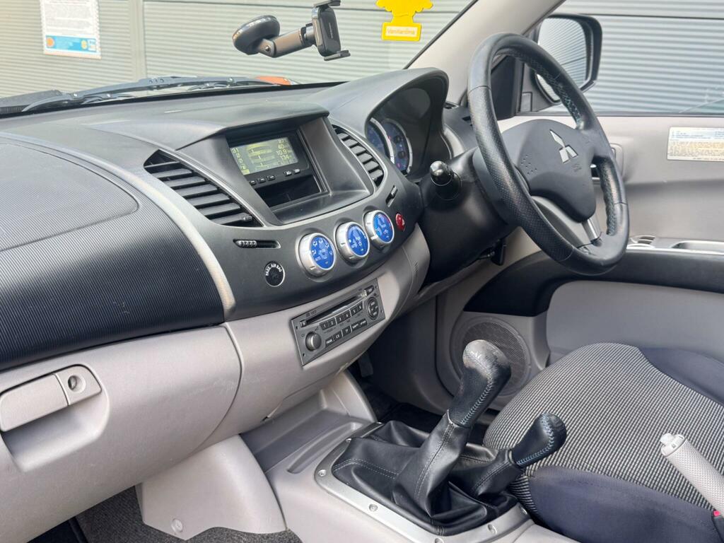 Mitsubishi L200 Warrior Silver #33