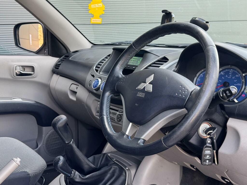 Mitsubishi L200 Warrior Silver #26