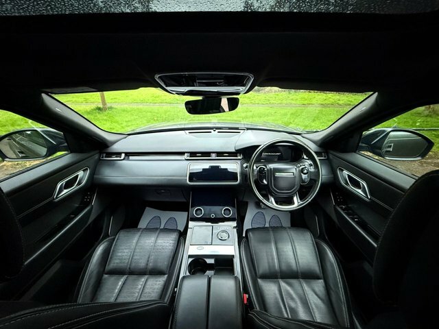 Land Rover Range Rover Velar 2017 3.0 Sd6 V6 R-dynamic Hse Black Pack Panoramic KW67CGO Grey #5