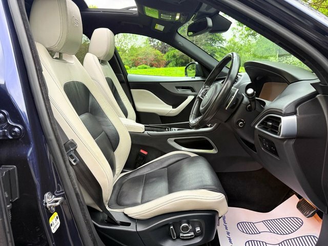 Jaguar F-Pace 2017 3.0 D300 V6 S Open Panoramic Roof Two-tone Le OW17BNX Blue #6