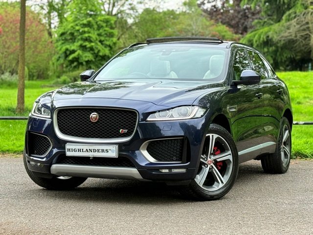 Jaguar F-Pace 2017 3.0 D300 V6 S Open Panoramic Roof Two-tone Le Blue