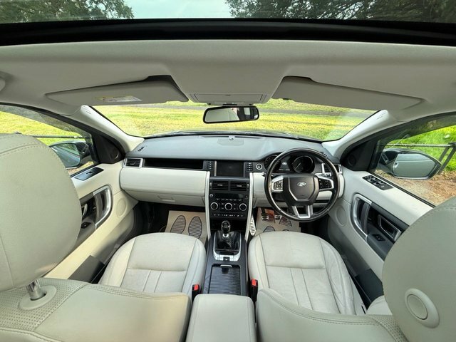 Land Rover Discovery Sport 2017 2.0 Td4 Hse Black Pack Panoramic Roof Sat Nav OY67USB Blue #4