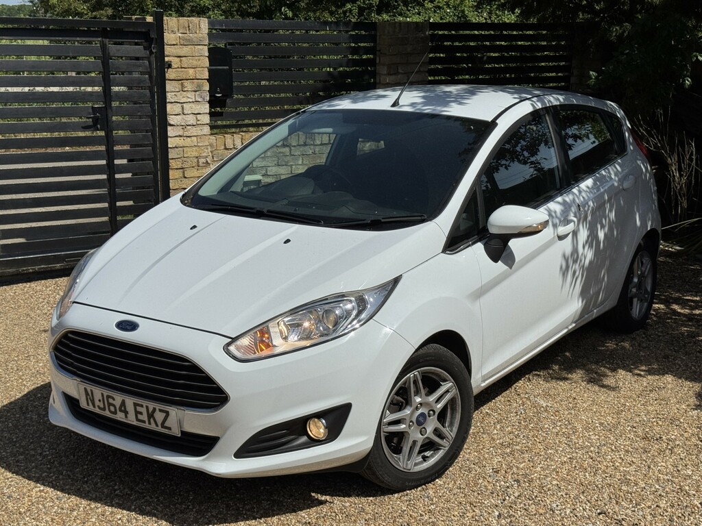 Ford Fiesta Hatchback 1.0 T Ecoboost Zetec 201464 White