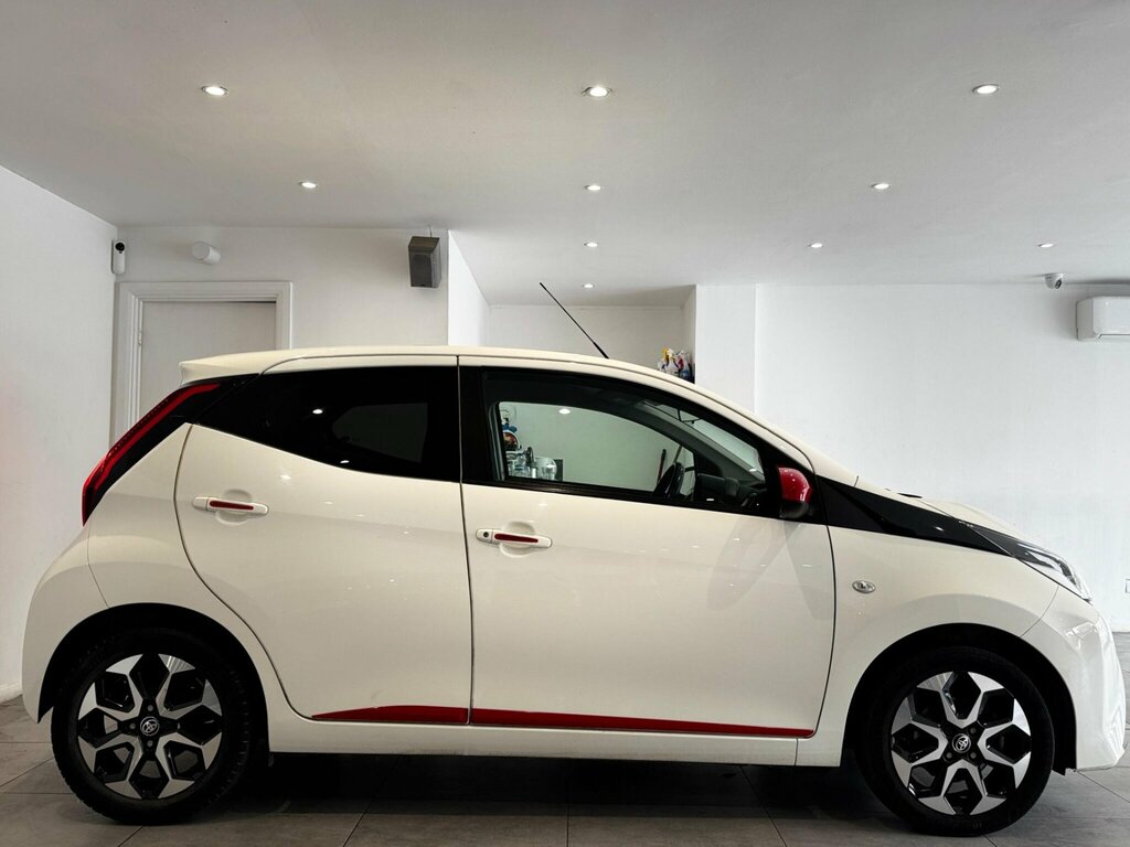 Toyota Aygo 1.0 Vvt-i X-trend Euro 6 FX70XXA White #6