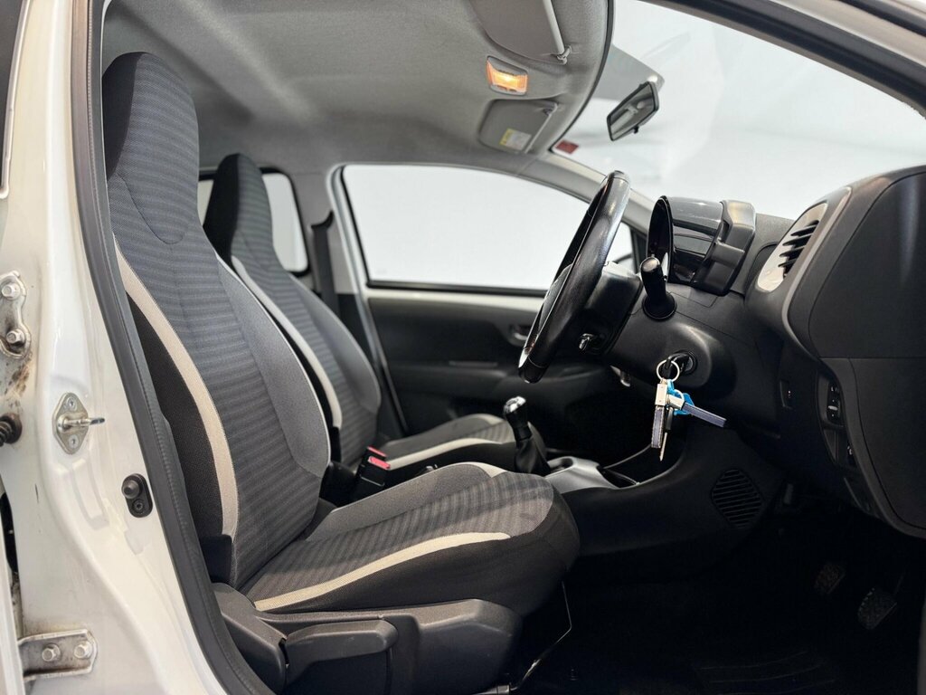 Toyota Aygo 1.0 Vvt-i X-trend Euro 6 FX70XXA White #3