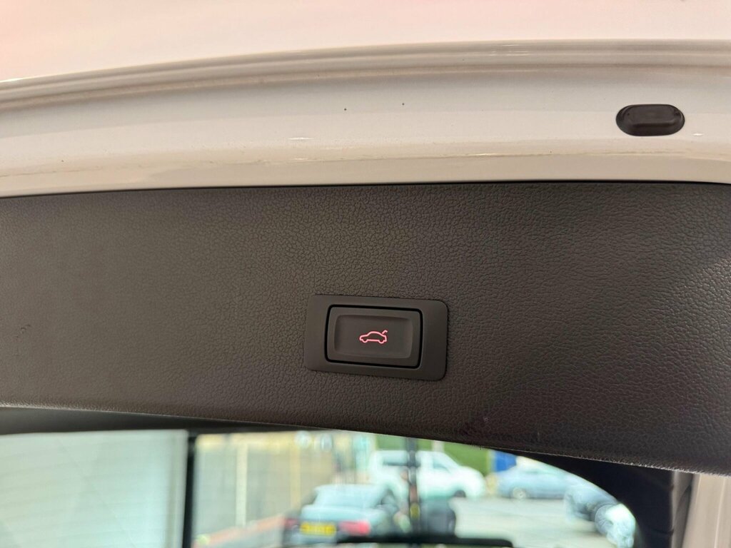 Audi RS4 Avant Estate Black #17