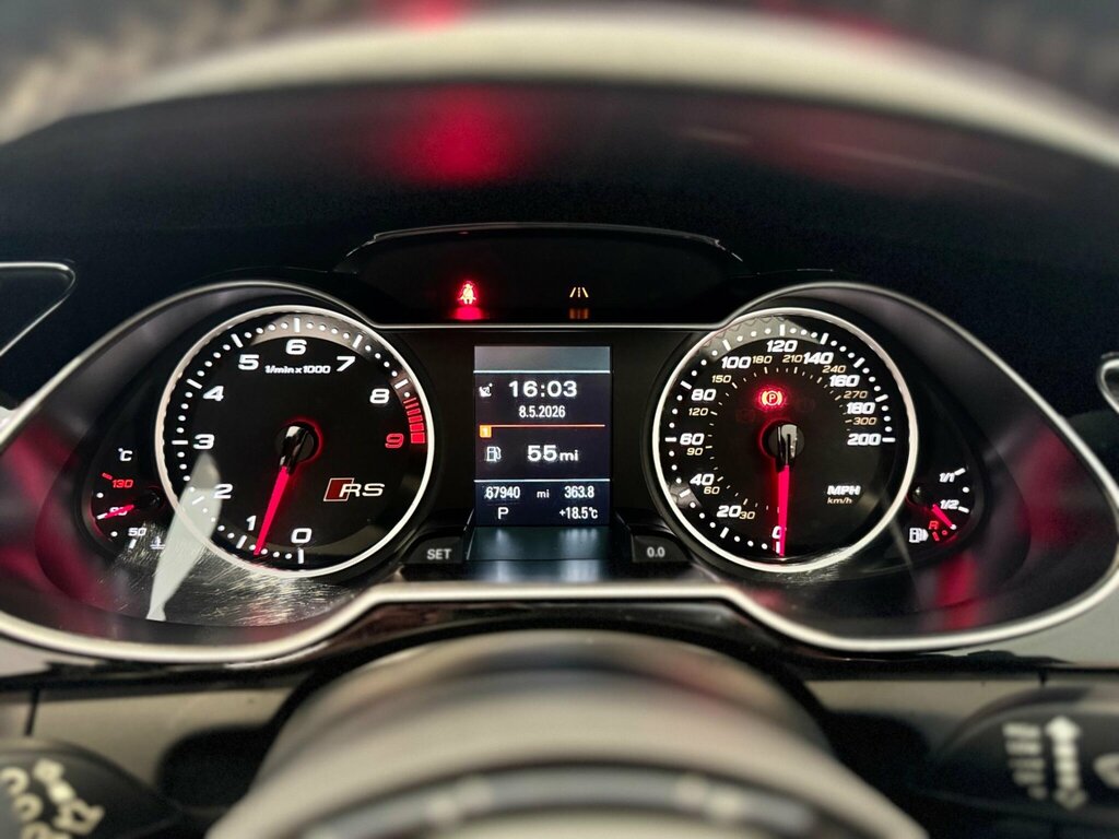 Audi RS4 Avant Estate Black #23