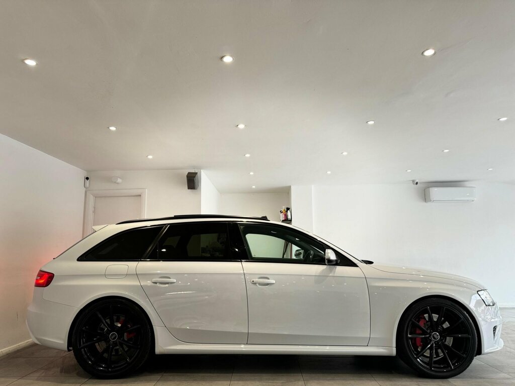 Audi RS4 Avant Estate Black #6