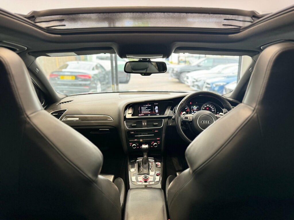 Audi RS4 Avant Estate Black #10