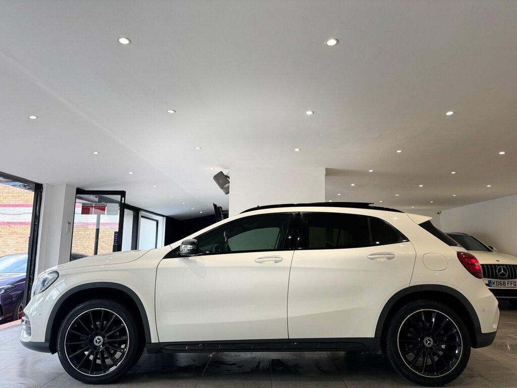 Mercedes-Benz GLA Class 1.6 Gla200 Amg Line Premium Plus 7G-dct Euro 6 KU19DME White #5